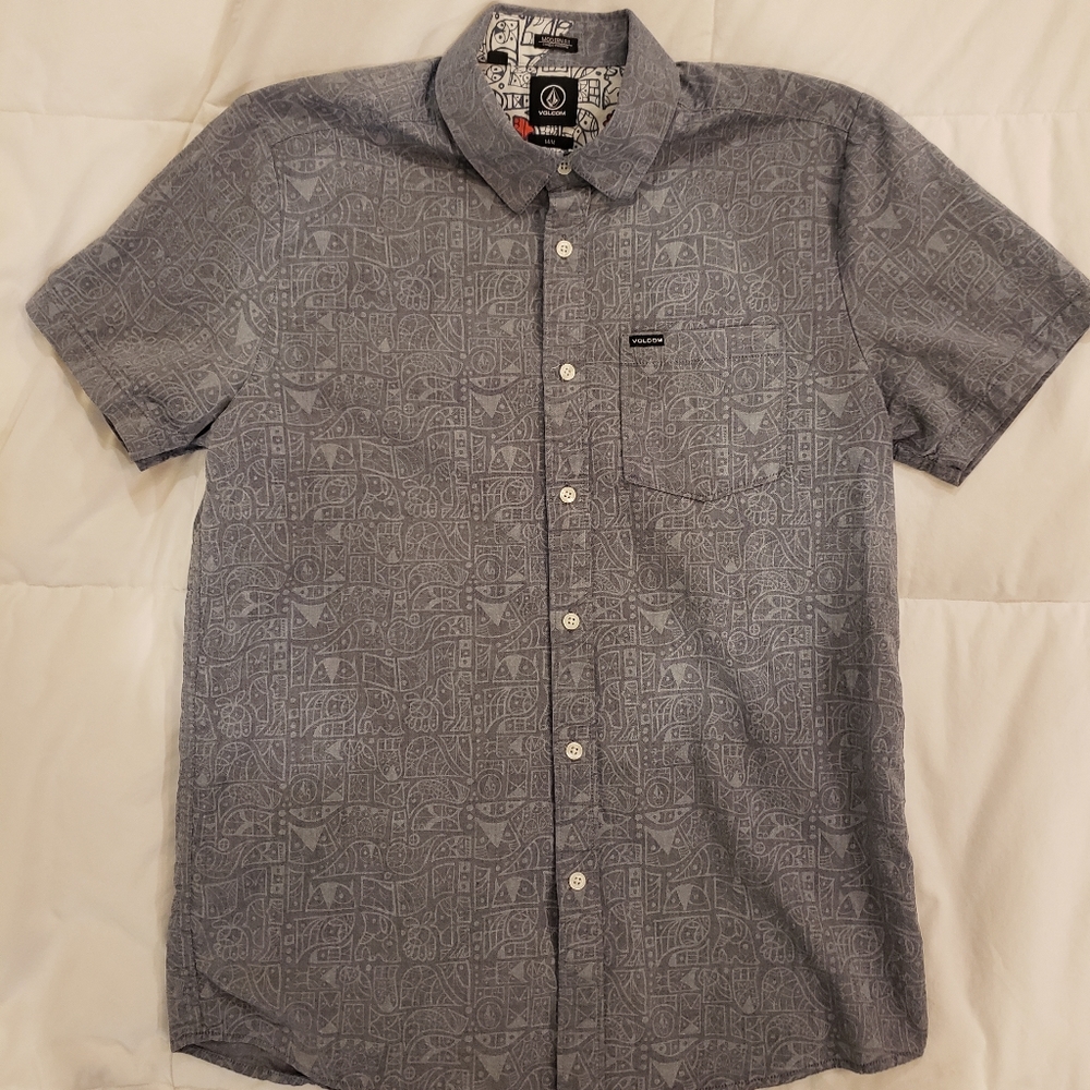 Volcom short sleeve button down
